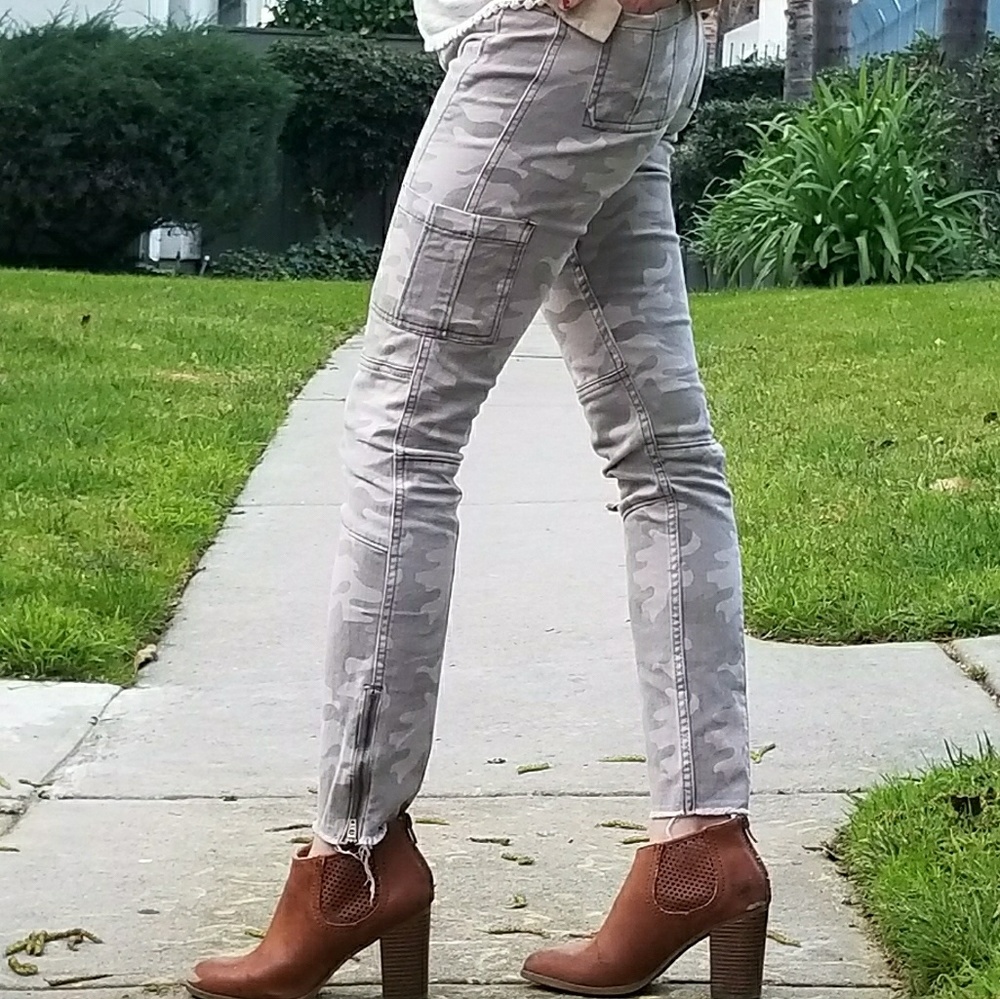 Hollister Camouflage Skinny Jeans